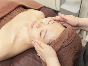 ナチュラーレ 梅田店(Naturale)/美肌ニキビケア小顔フェイシャル