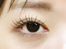 ネイルアンドアイラッシュ スリール(Sourire)/まつ毛パーマ/美眉【施術35分】