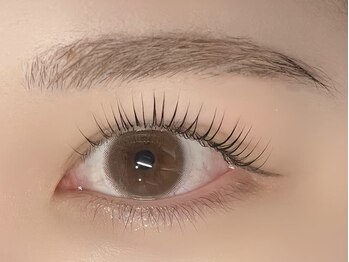 イー アンド アイズビューティー 狐島店(e& eyes beauty)の写真/【丁寧な施術でキープ力◎】施術後のキレイな目元が長続き☆完全個室で周りの目が気にならないのも嬉しい♪