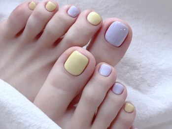 ネイルズ イロハ 大塚店(NAILS 168)の写真/オシャレは足元から◎さりげなく見える足元のネイルで女子力UP☆周りと差がつくトレンドデザインが人気♪
