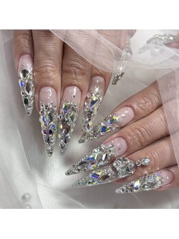 ネイルサロン ウィズ(Nail Salon Wiz)の写真/【ジェル10本¥8800/スカルプ¥12320♪】スピーディー施術だからできる、ゴテゴテネイルも希望通りに♪