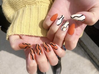 プラス セカンド(Plus 2nd)/ニュアンスネイル