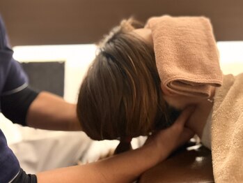 ぶっちょ整骨院 くずは鍼灸院/ずっと続く首・肩のお悩み改善◎