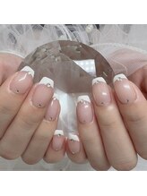 エミーネイル(Amie NAIL)/王道白フレンチ