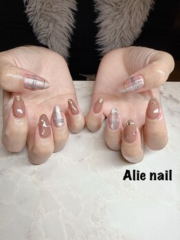 アリーネイル(Alie nail)/