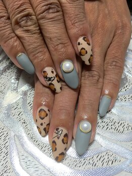 シュエット(Chouette)/ヒョウ柄