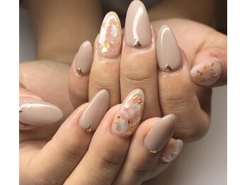 ビープラス(vi+)/シンプルネイル