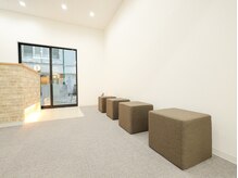 さいとう接骨院 小田急相模原院/待合スペース