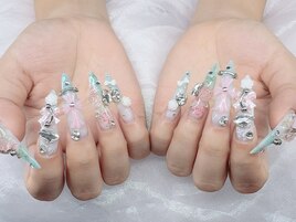 可愛いゴテゴテネイル