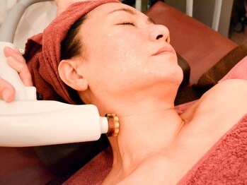 ひまわり整体サロン/顎のラインのシワ改善にも一役◎