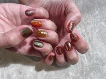 シー(Shhh...)/冬カラー×ゴールド