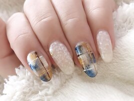 ニュアンスチェックネイル