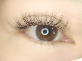 ニッケル(nyckel)/ふんわり華やかエクステデザイン