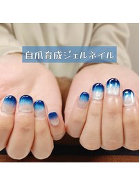 宇宙カラーのネイル/自爪育成