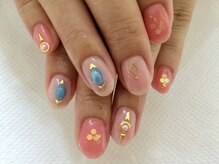 プラハネイル(+HER 美甲)/ターコイズ×スタッズアート