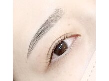 アイラッシュサロン クロス(eyelash salon cross)の雰囲気（眉毛とまつげパーマの同時施術が人気です）