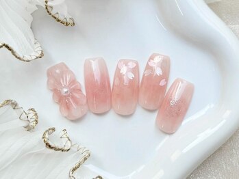 ラヴィット 梅田店(Lovit)の写真/【大阪|梅田駅すぐ◎】美フォルムな上品ネイルならラヴィットへ☆パラジェル使用で爪への負担も軽減♪