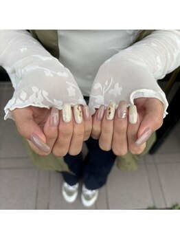 トータルサロン 白べぇーっ プラス/オフィスネイル