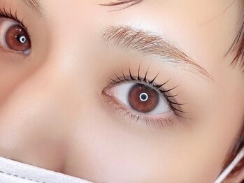 プアマ(puama)の写真/[目元のお悩みも解決!]トリートメント付ラッシュリフトで自まつ毛に優しく◎似合わせ技術でナチュラル美人