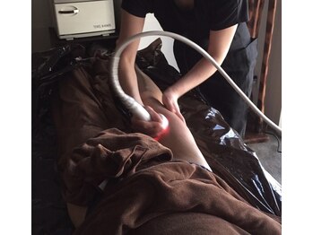 ニコ(NIKO)/発汗+高周波+セルケア+リンパ