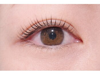 チック(chick)/高濃度ケラチン導入まつ毛パーマ