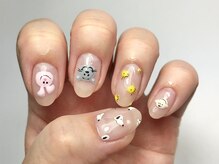 プリュム(Plume)/手描きキャラクターネイル