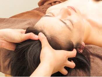 シェリール(Cherir)/幹細胞ドライヘッドマッサージ