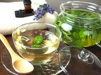 アロマルーム樅/季節のハーブティ♪