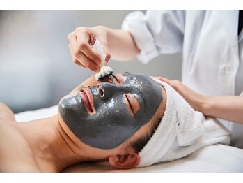 サロンドヴィータ(salon de vita)の写真/ツヤ肌になるには【ハーブピーリング】がオススメ！毛穴の黒ずみでお悩みの方はぜひ当店へお越しください♪