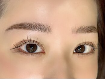 エル(L)の写真/一人一人の目の形やまつ毛の状態に合わせた施術をご提案☆ナチュラルな仕上がりで大人可愛い目元をご提案♪