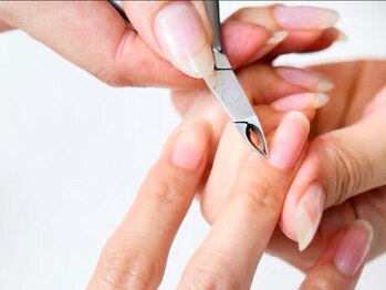 ネイルサロン ディーバ ギンザ(Nail salon Diva GINZA)の写真/【お手元お足元のお悩みお任せください】乾燥・巻き爪・割れるなどのお悩みがある方必見！