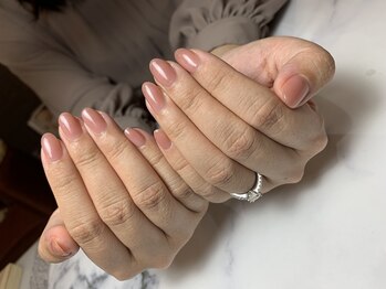 エンゲージリングとマオジェル