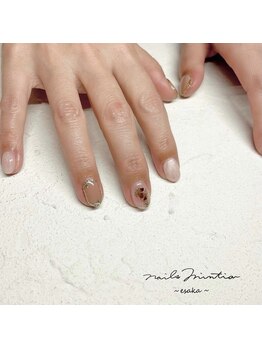 ネイルズミンティア エサカ(nails Mintia esaka)/beige nuance
