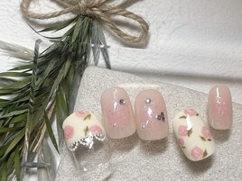 ふんわりお花ネイル