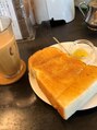 エヌーピラティス(ENEU PILATES) 休みの日はモーニングに!渋めの喫茶店が好きです♪