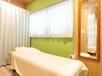 エスエスシイマッサージ 池袋西口店(SSCマッサージ)/個室で清潔な施術室