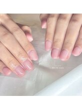 リッシュ トロワ(RICHE trois)/オフィスネイル♪ピンクラメグラ