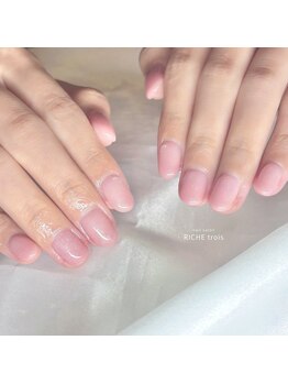 リッシュ トロワ(RICHE trois)/オフィスネイル♪ピンクラメグラ