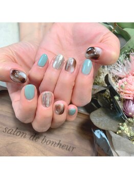 サロンド ボヌール(salon de bonheur)/