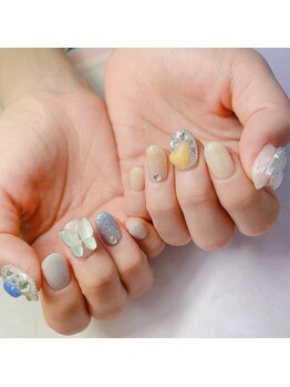 ムーン(MooN)/アシメネイル