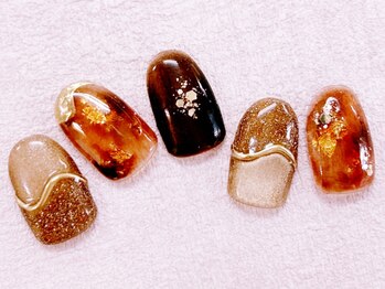 ネイルホリックの写真/センス・技術力ともに定評あり★華やかに指先を彩るデザイン多数!!イベント前・ブライダルもお任せ♪