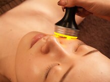 最新マシンのフェイシャルエステ