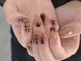 落ち着いた大人ネイル