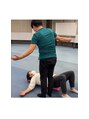 プラスリボディベース サガ(+Rebody Base Saga) ストレッチポールの講習会の様子です