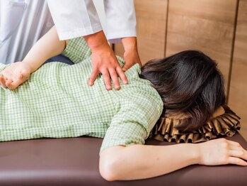 頭スッキリ整体サロン 伏見店/肩、首周りを重点的に施術