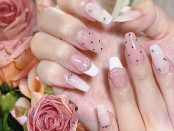 ジウェルニ(Giverny)の写真/ちび爪/深爪の方でも大歓迎!爪の形にお悩みの方におすすめです◎あなたの理想の指先を実現いたします☆