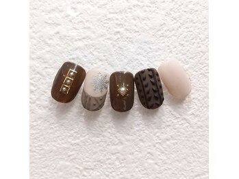 プチネイル安气子 日比谷シャンテ店/