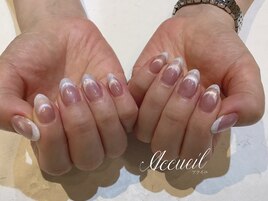 キラキラフレンチネイル