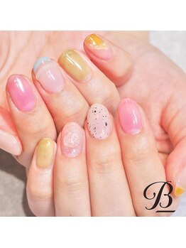 ビー(B)/【ウニョニュアンスネイル】