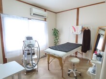 Private salon one-shot